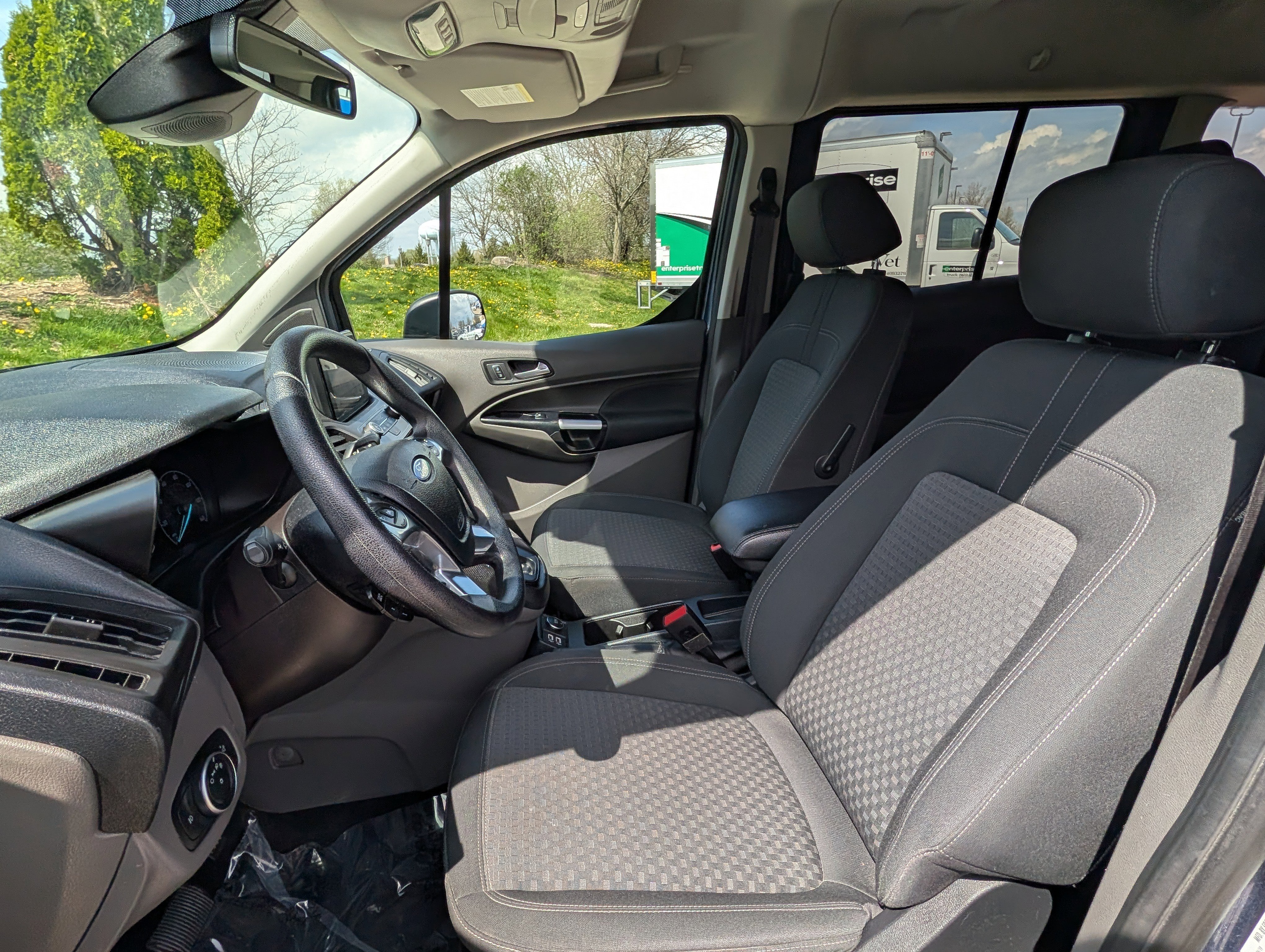 Used 2019 Ford Transit Connect XLT image 10