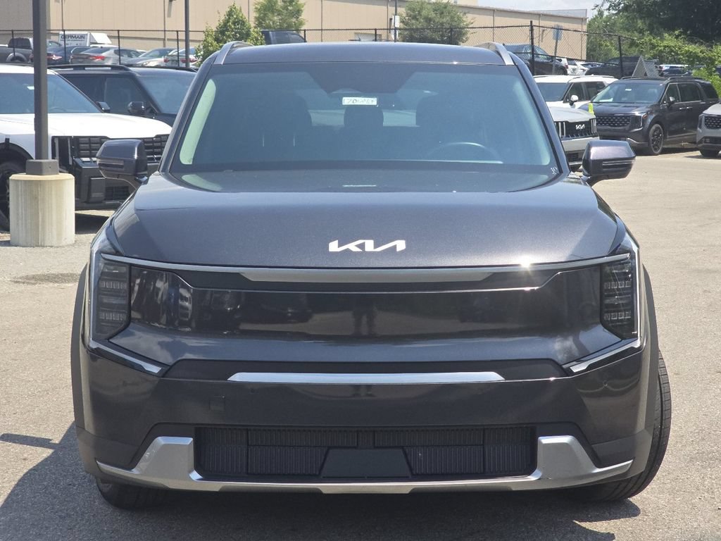 Used 2024 Kia EV9 Wind AWD/4WD image 12
