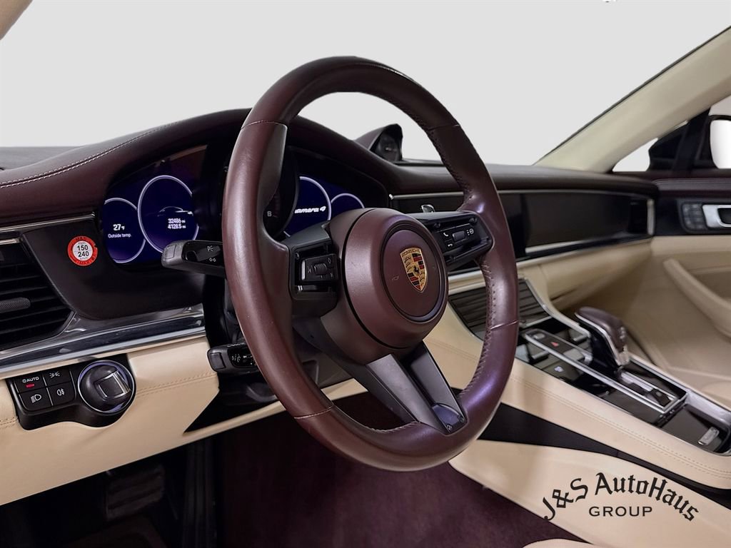 Used 2023 Porsche Panamera 4 Platinum Edition AWD/4WD image 9