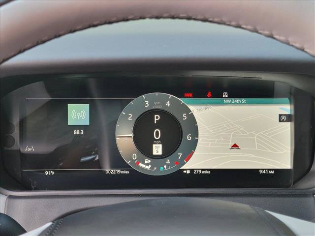 Certified 2026 Land Rover Range Rover Velar Autobiography AWD/4WD image 9