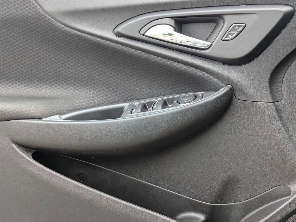 Used 2024 Chevrolet Malibu LT image 11