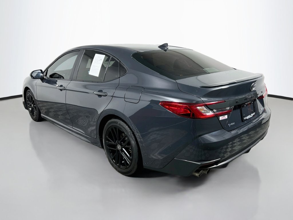 Used 2025 Toyota Camry SE FWD image 5