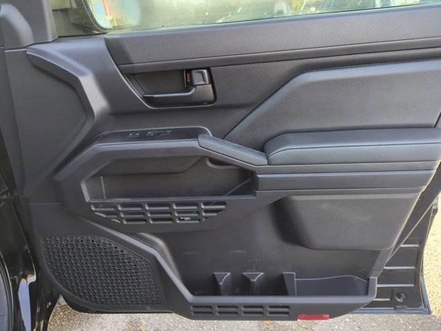 Used 2025 Toyota Tacoma SR image 22