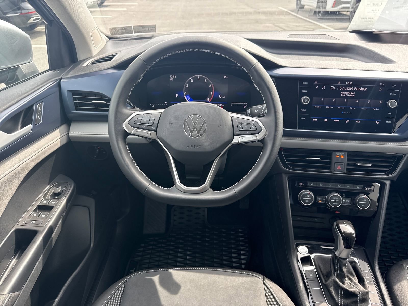 Certified 2024 Volkswagen Taos SE image 22