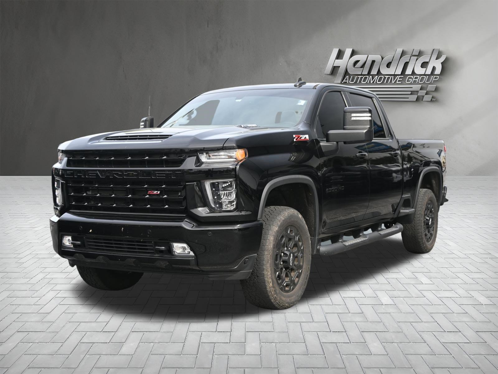 Used 2023 Chevrolet Silverado 2500 LT w/ Midnight Edition image 7