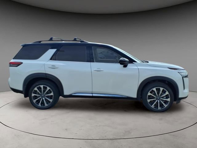 New 2026 Nissan Pathfinder Platinum image 10