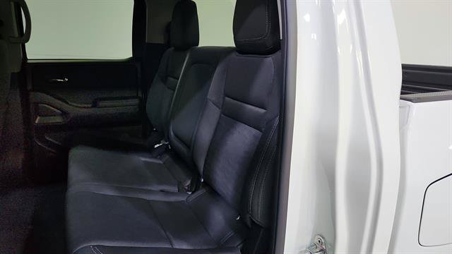 Certified 2024 Nissan Frontier SV w/ Technology Package RWD image 19