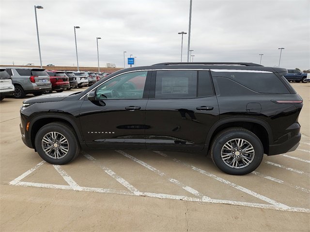 New 2026 Chevrolet Traverse LT w/ Driver Confidence Package image 2