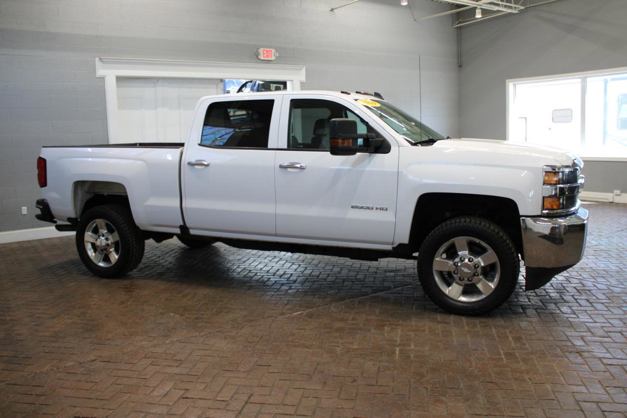 Used 2019 Chevrolet Silverado 2500 W/T w/ Snow Plow Prep Package AWD/4WD image 7
