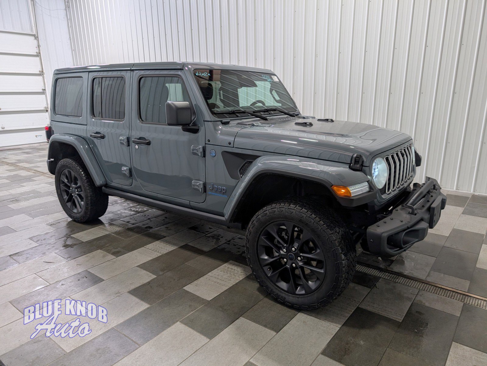 Used 2025 Jeep Wrangler Backcountry image 5