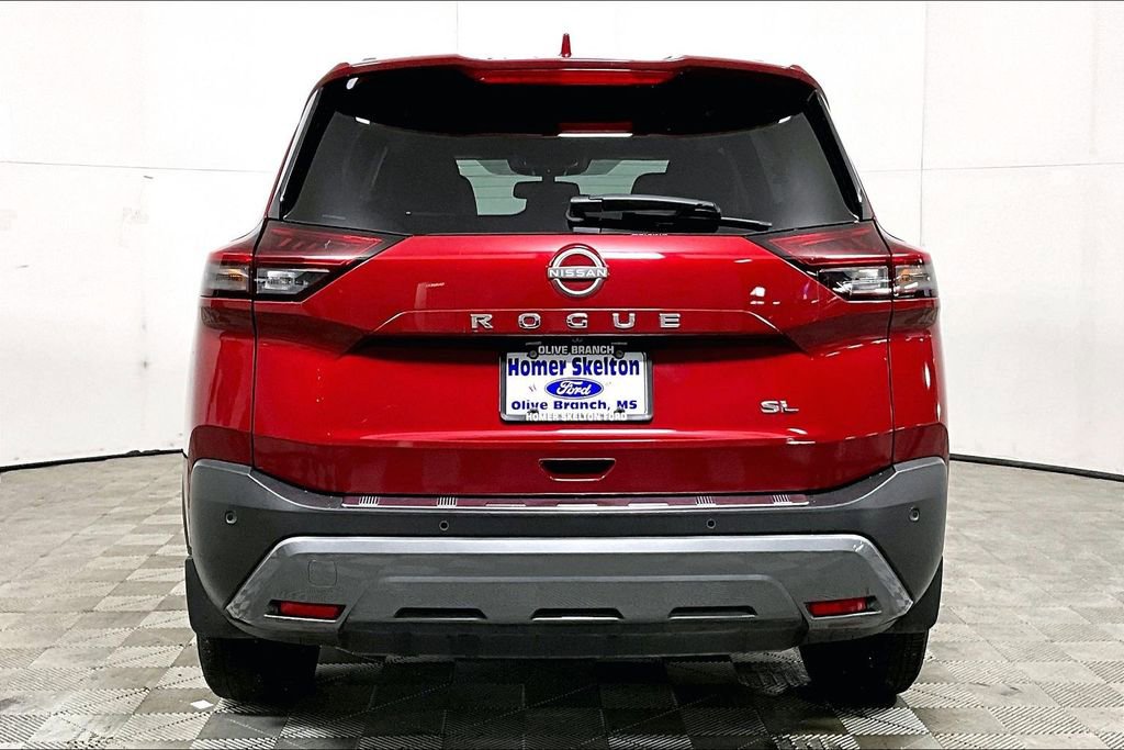 Used 2023 Nissan Rogue SL w/ SL Premium Package image 4