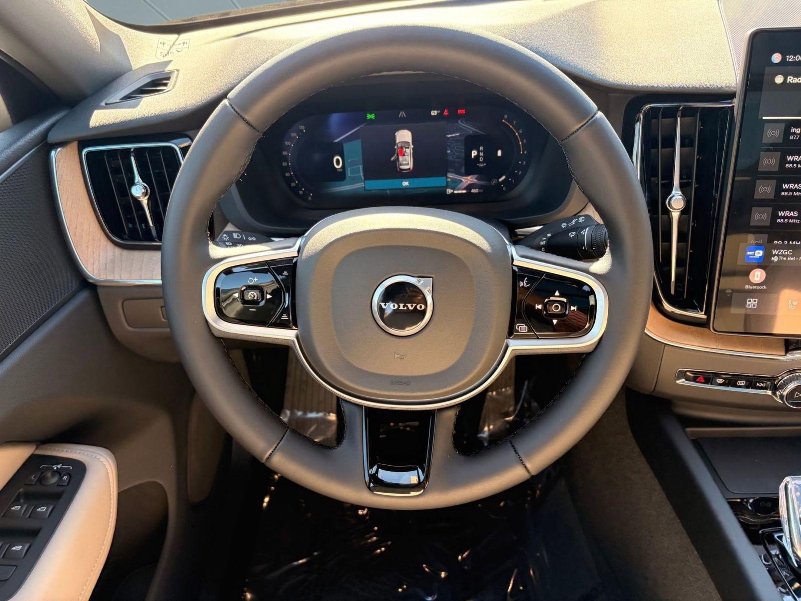 New 2026 Volvo XC60 B5 Plus w/ Climate Package image 17