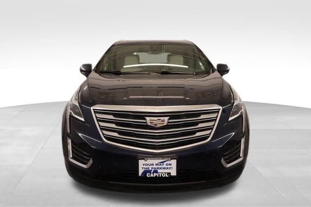 Used 2017 Cadillac XT5 Premium Luxury AWD/4WD image 6