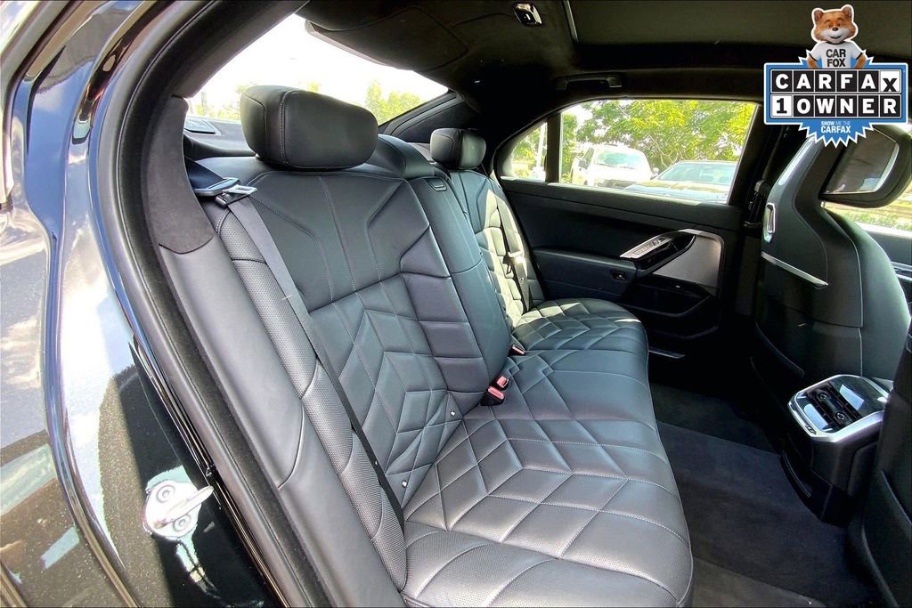 Used 2023 BMW 740i RWD image 25