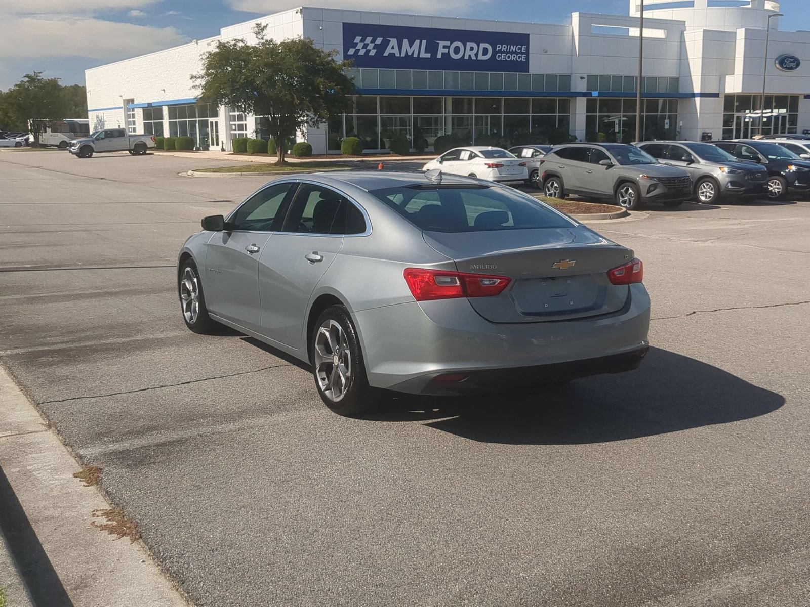 Used 2024 Chevrolet Malibu LT FWD image 5