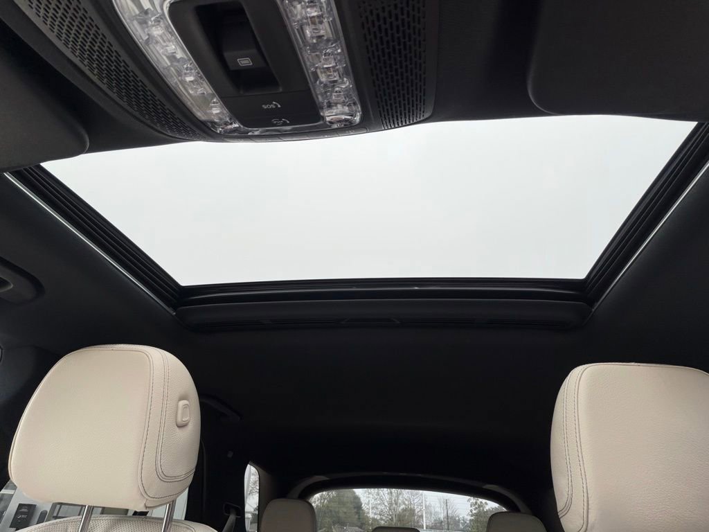 Used 2025 Mercedes-Benz GLE 350 4MATIC image 24