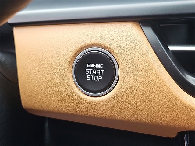 Certified 2024 Kia Seltos SX w/ SX Sunroof Package image 25