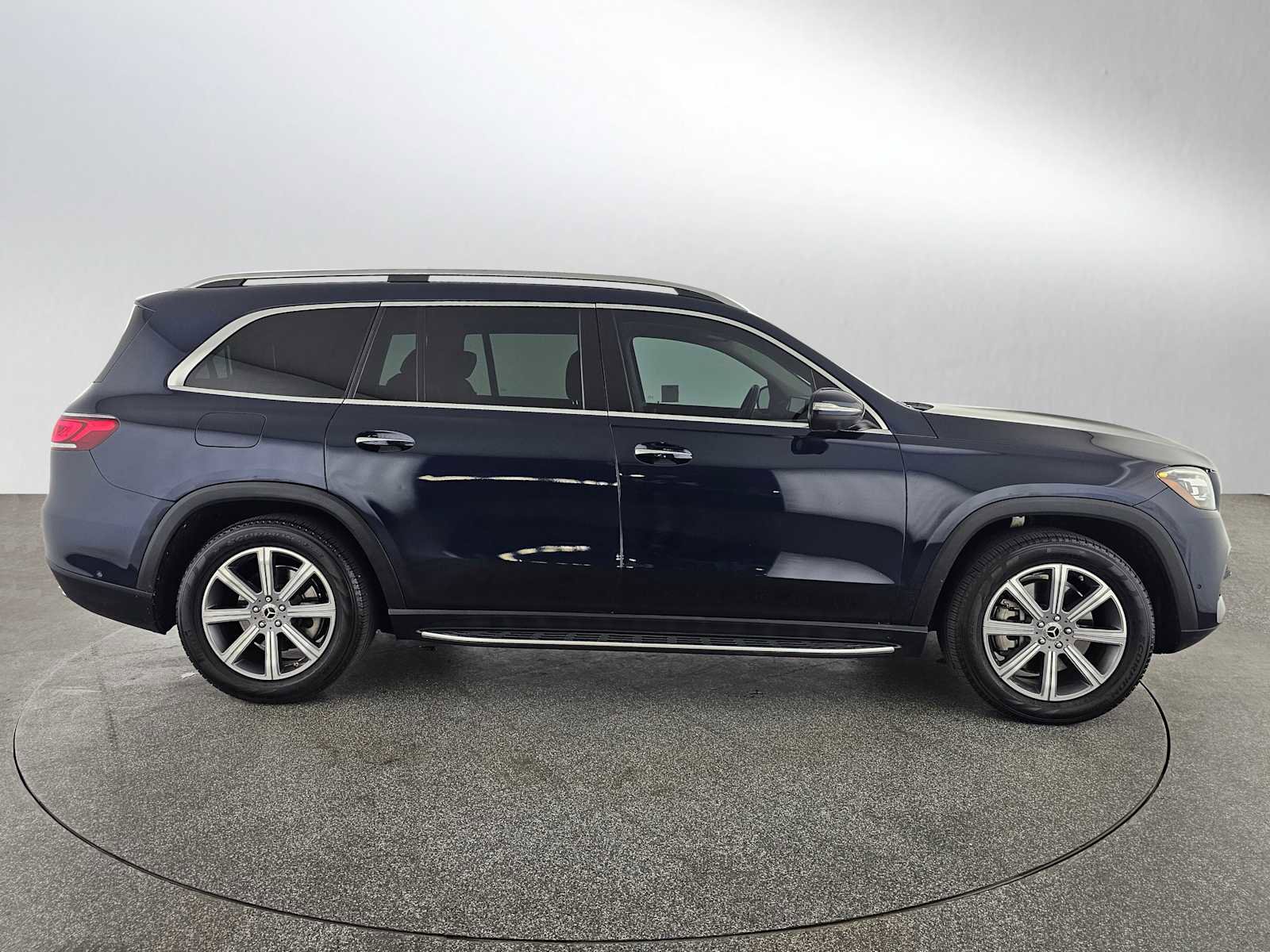 Used 2020 Mercedes-Benz GLS 450 4MATIC image 2