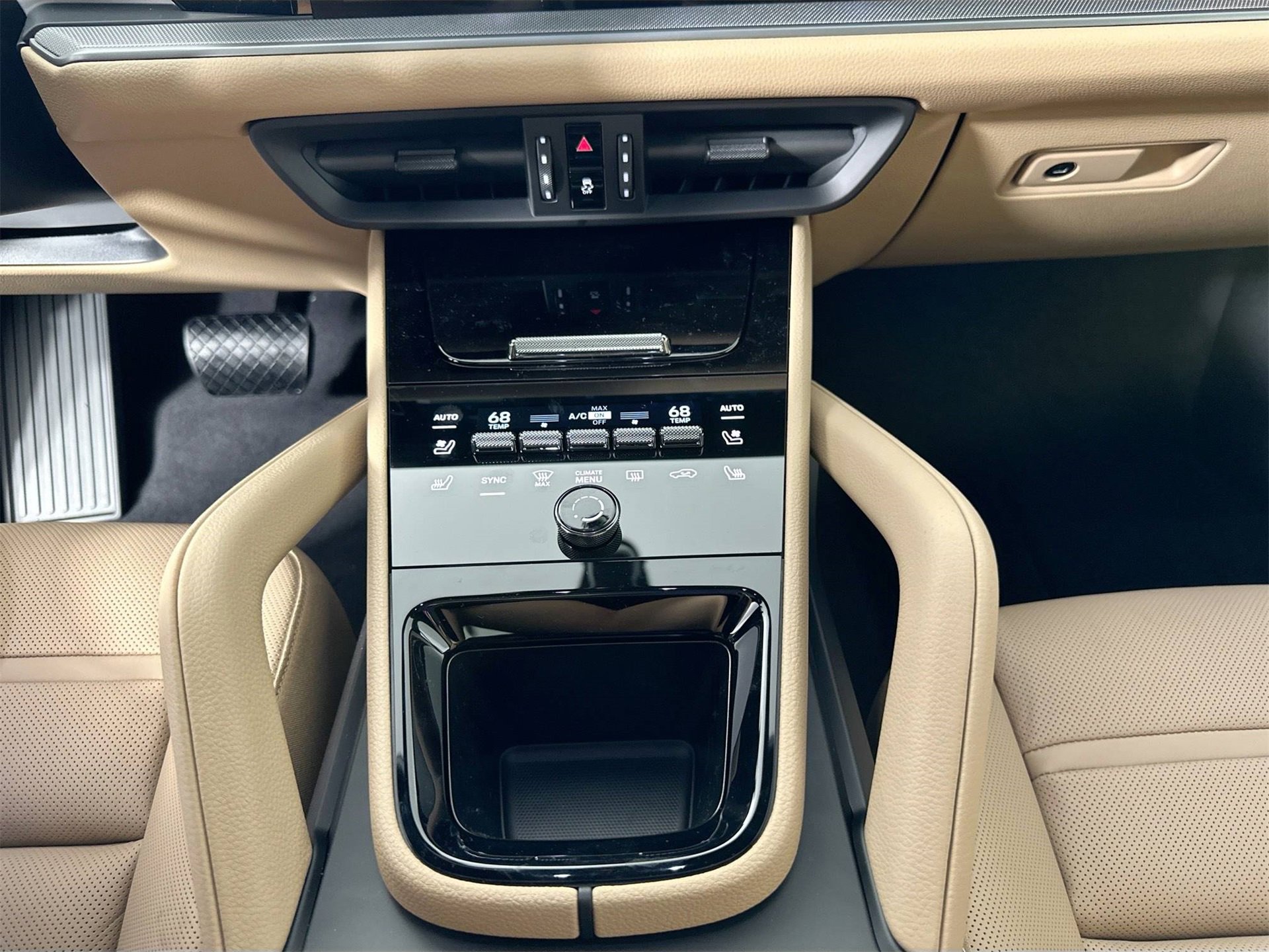 New 2026 Porsche Cayenne Coupe image 25
