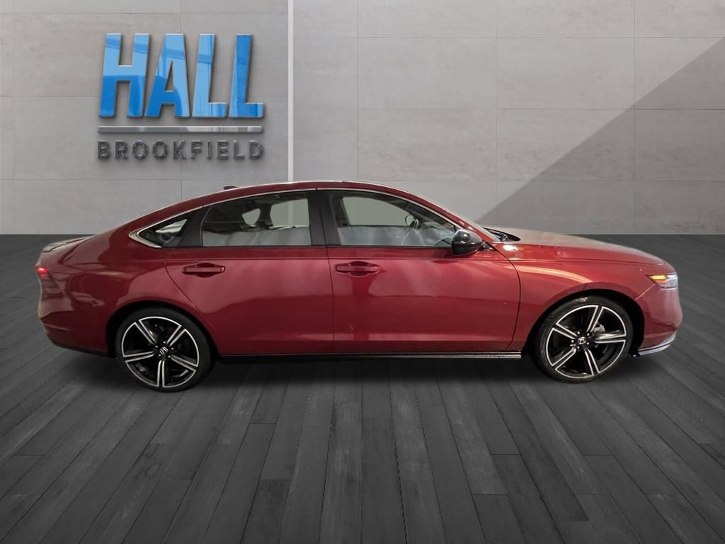 Used 2023 Honda Accord Sport image 6