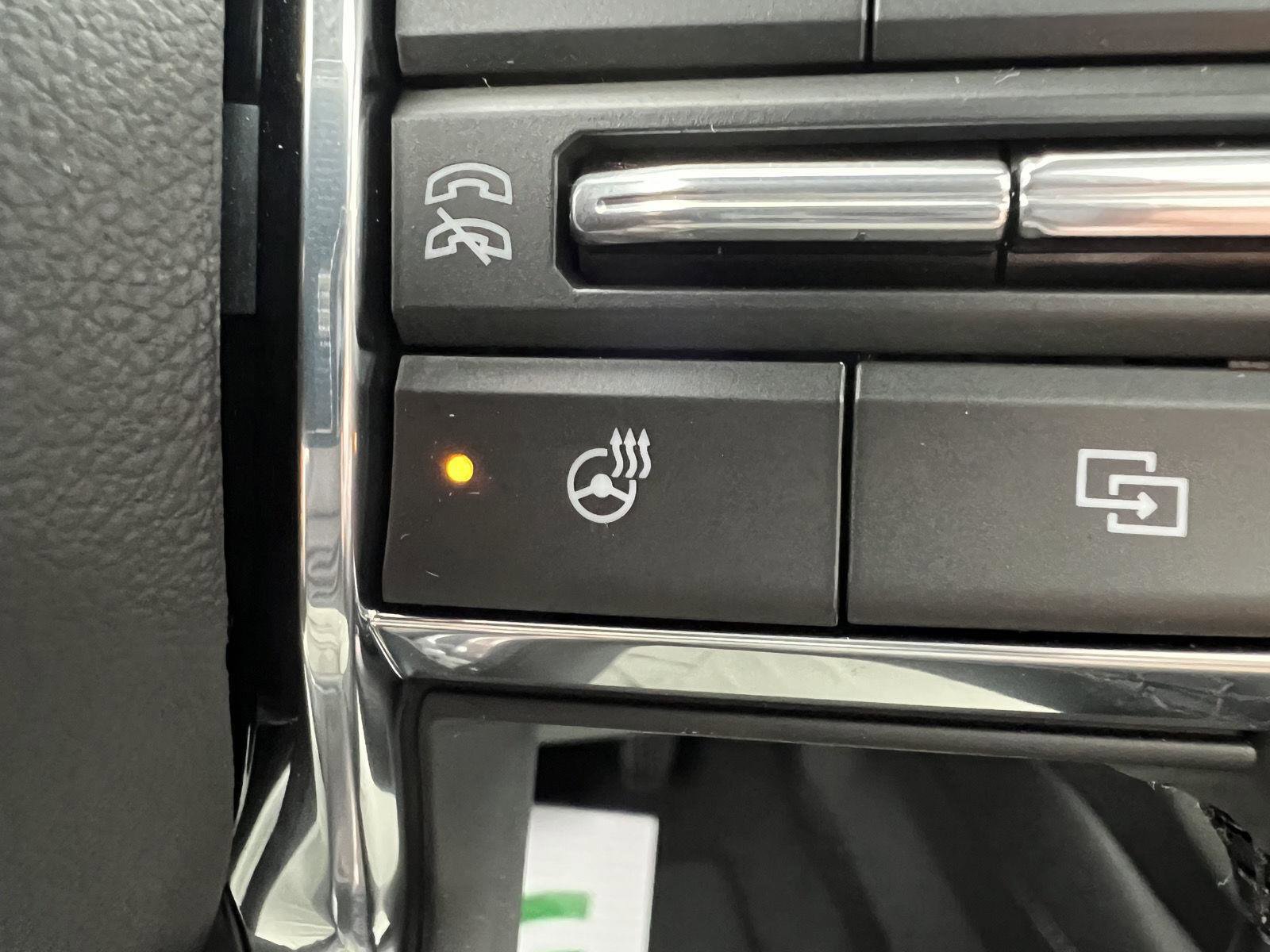 New 2026 GMC Yukon Denali w/ Sun & Power Step Package image 24