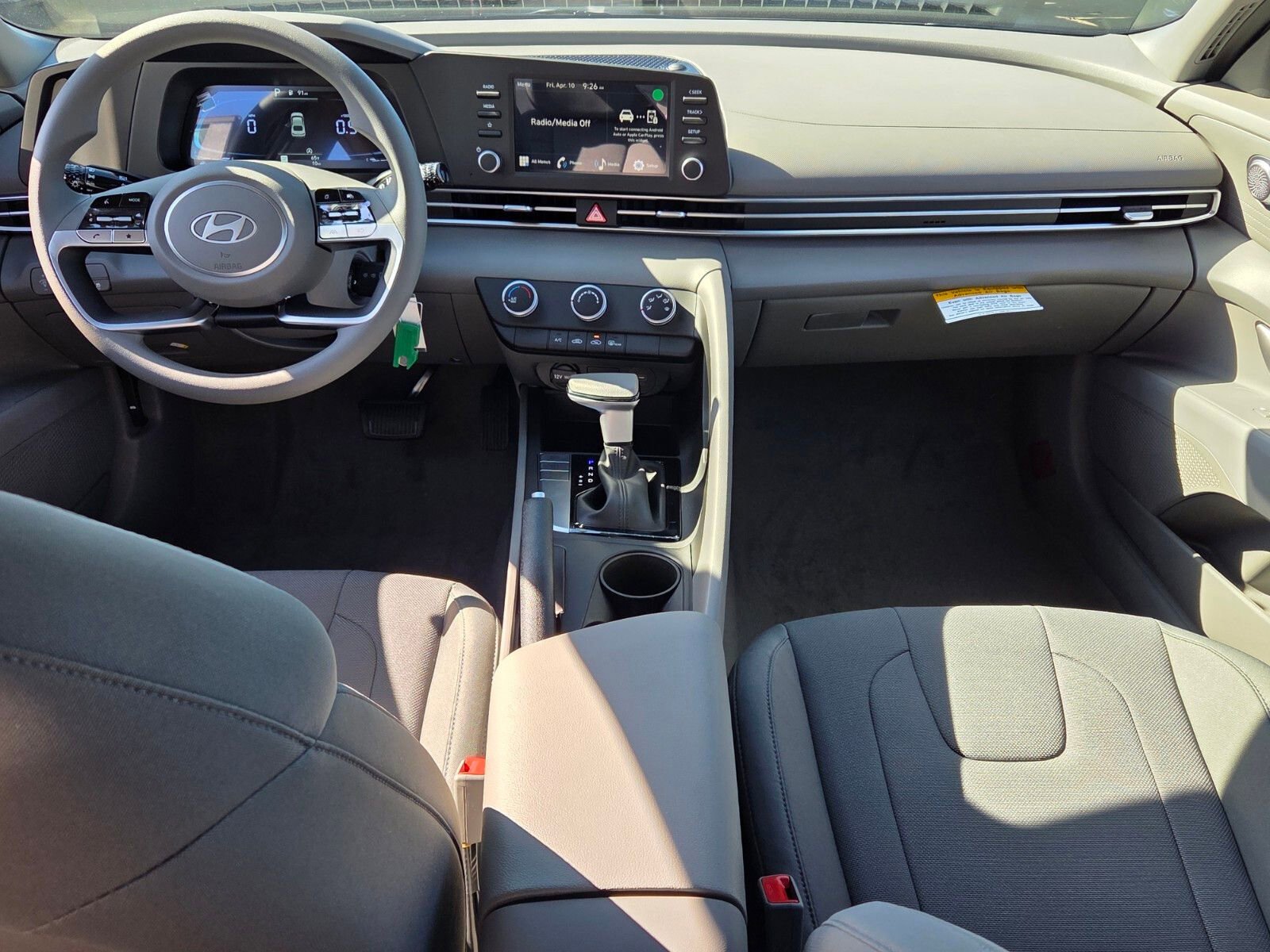 New 2026 Hyundai Elantra SE FWD image 8