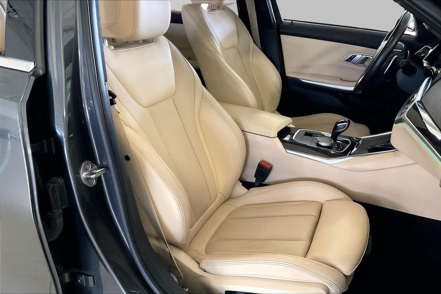 Used 2022 BMW 330i Sedan w/ Convenience Package RWD image 8
