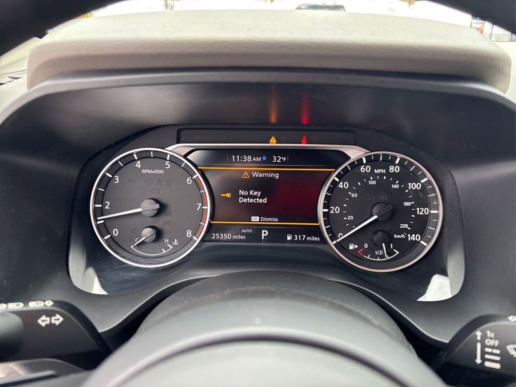 Used 2024 Nissan Rogue SV image 22