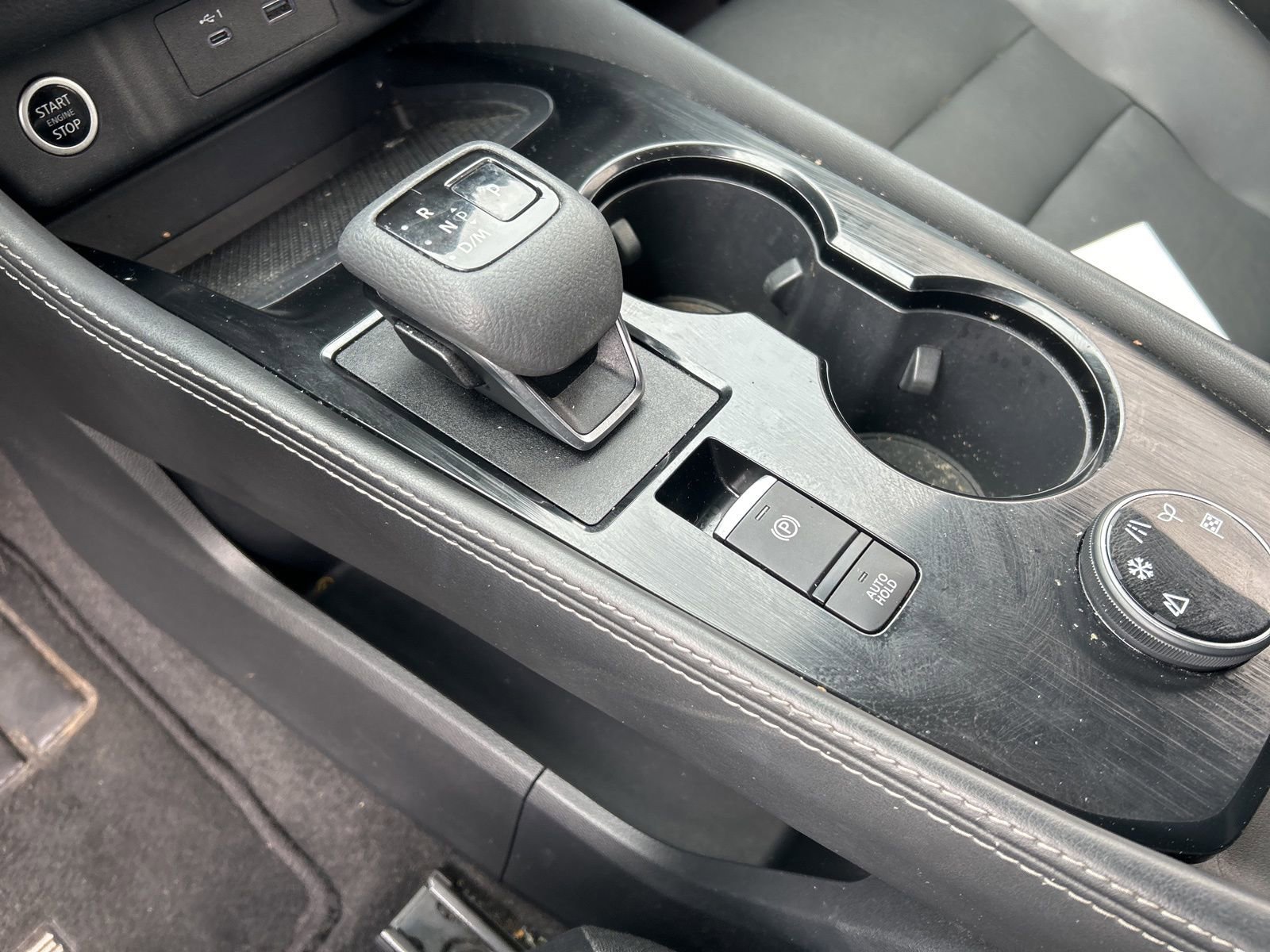 Used 2023 Nissan Rogue SL image 11