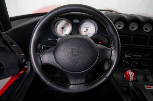Used 2002 Dodge Viper GTS RWD image 16