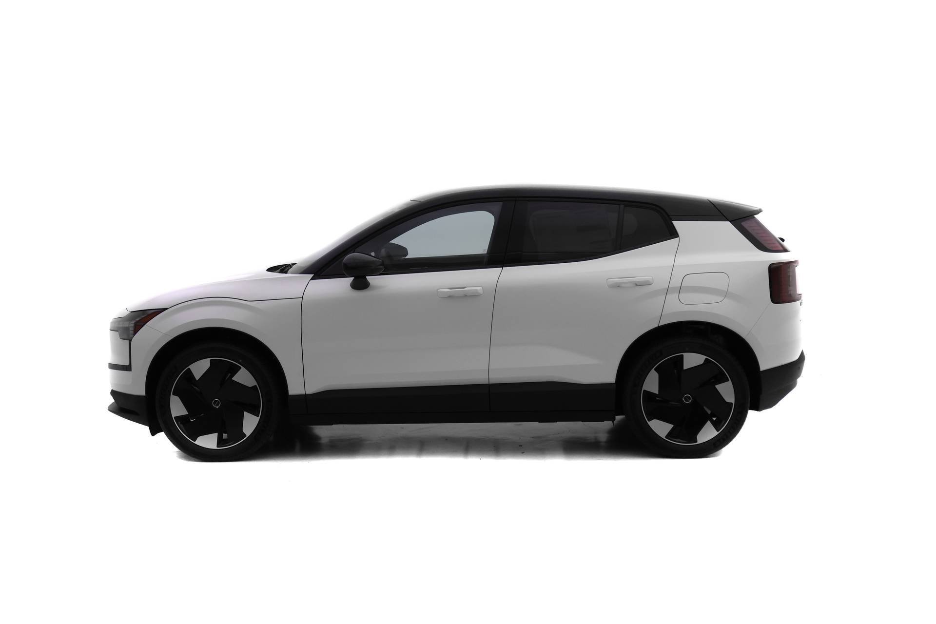 New 2026 Volvo EX30 Plus image 3