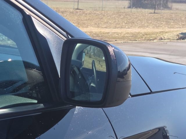 Certified 2024 Ford Edge SE w/ Black Appearance Package image 6