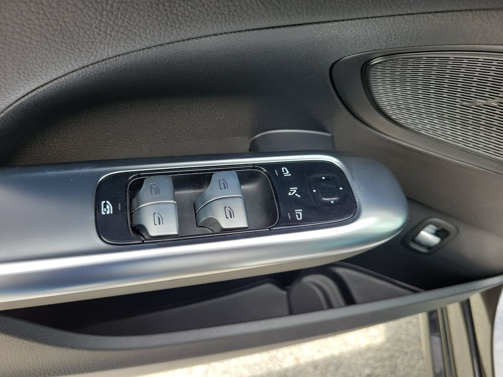 Used 2022 Mercedes-Benz C 300 Sedan image 20