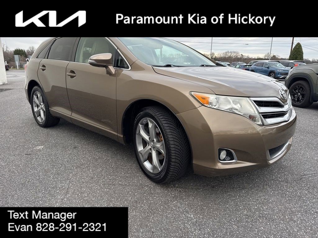 Used 2013 Toyota Venza LE image 3