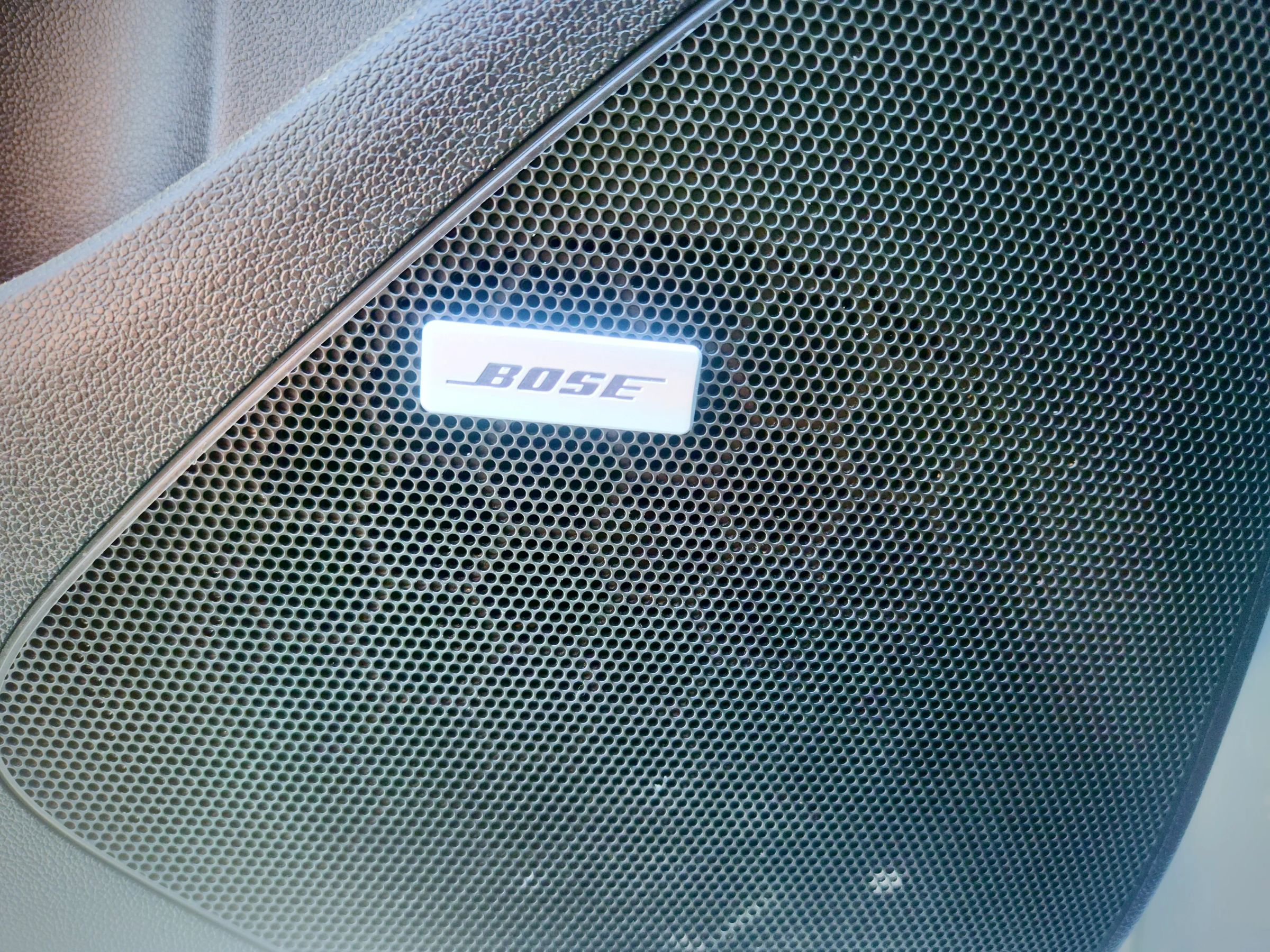 Used 2023 Chevrolet Bolt LT w/ Infotainment Package FWD image 20