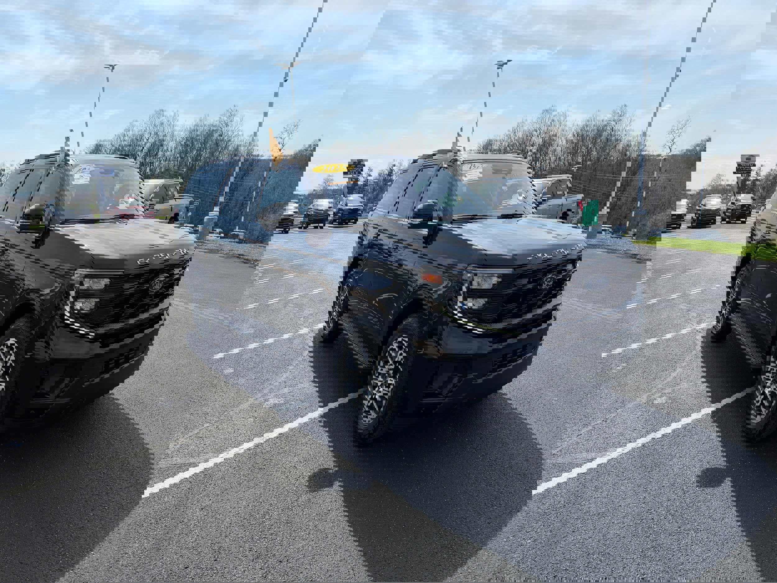 Certified 2025 Ford Expedition Active AWD/4WD image 4