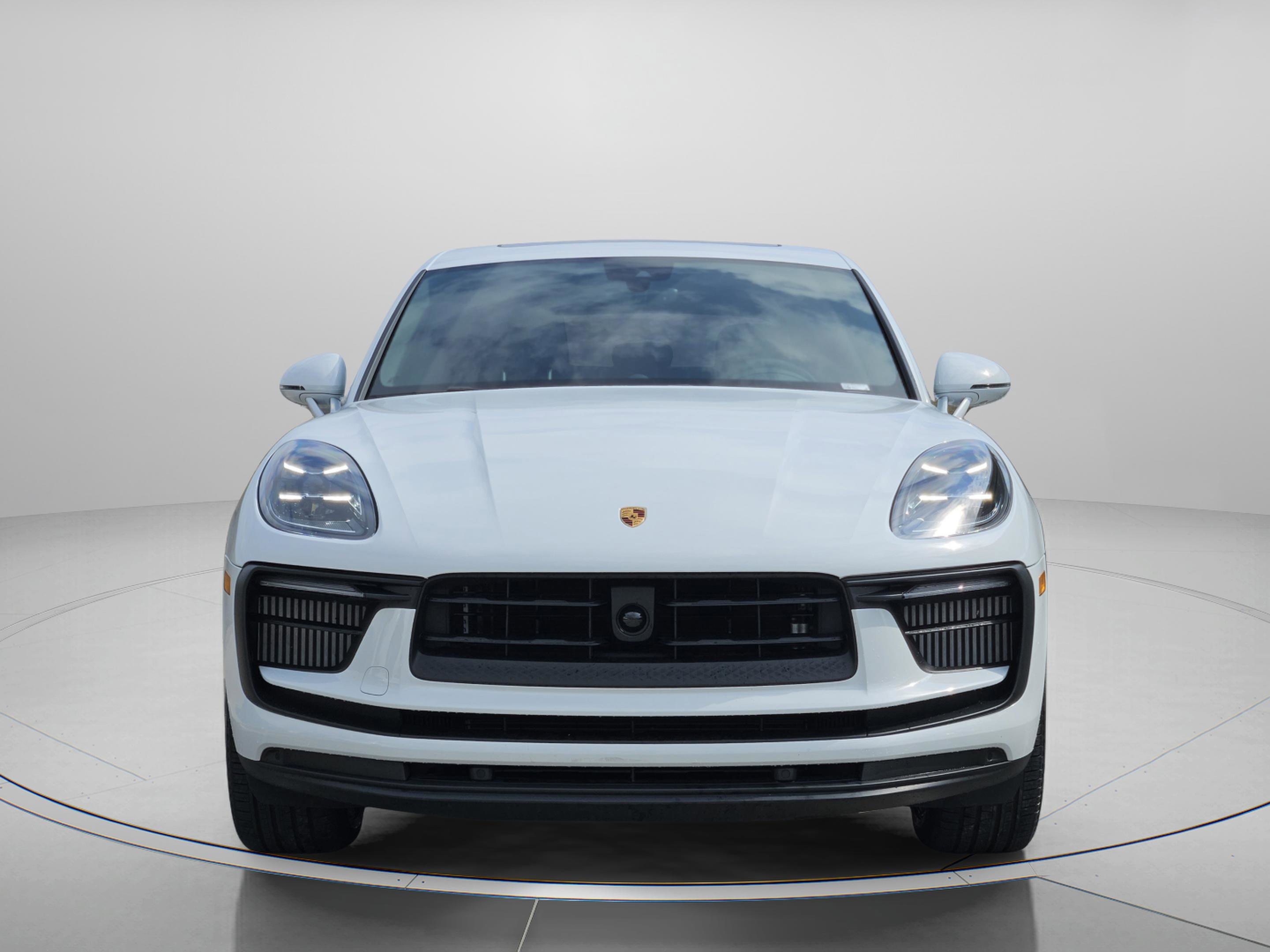 Certified 2026 Porsche Macan S image 9