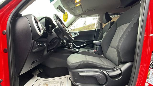 Used 2020 Kia Soul X-Line image 12