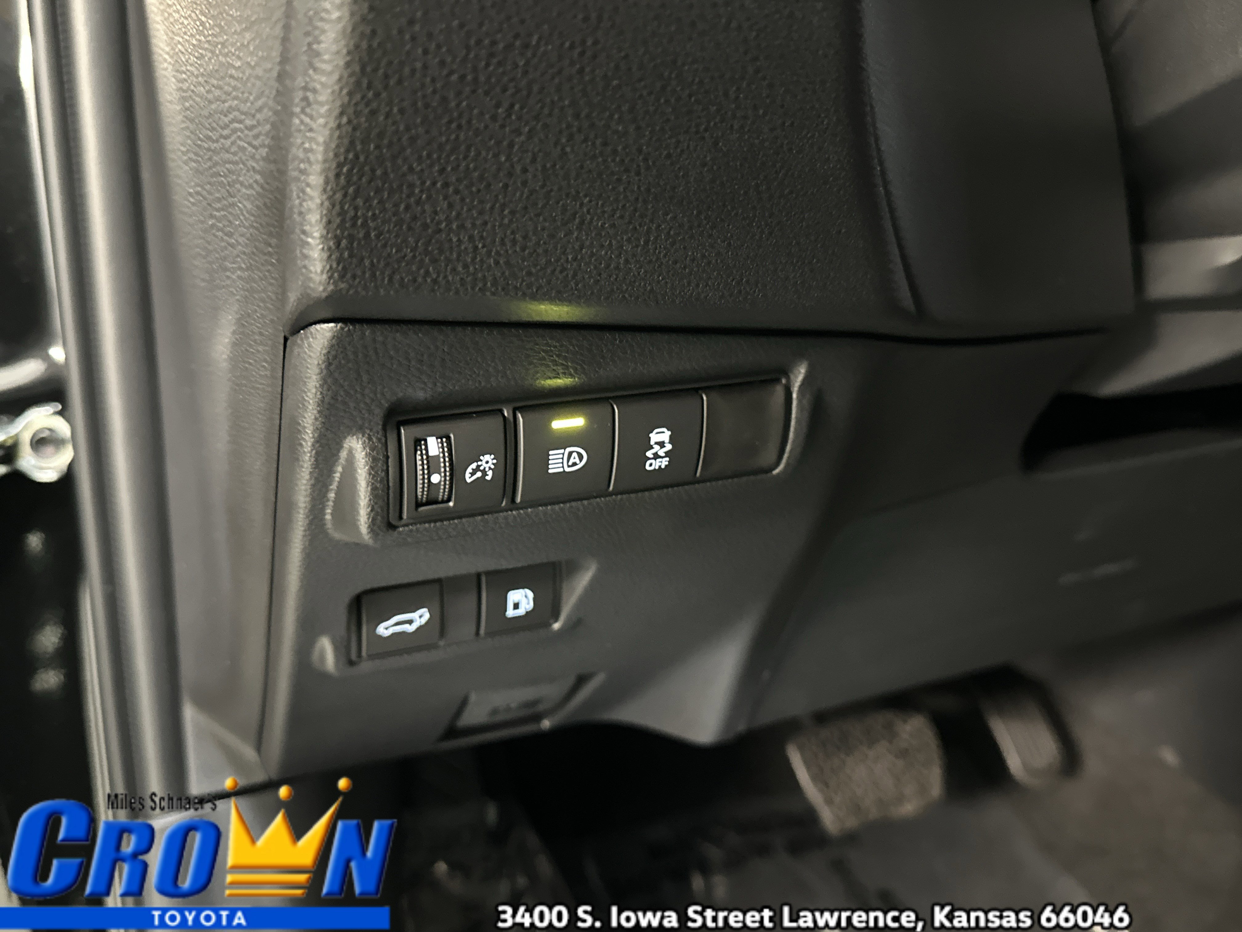 New 2026 Toyota Corolla Cross XSE image 36