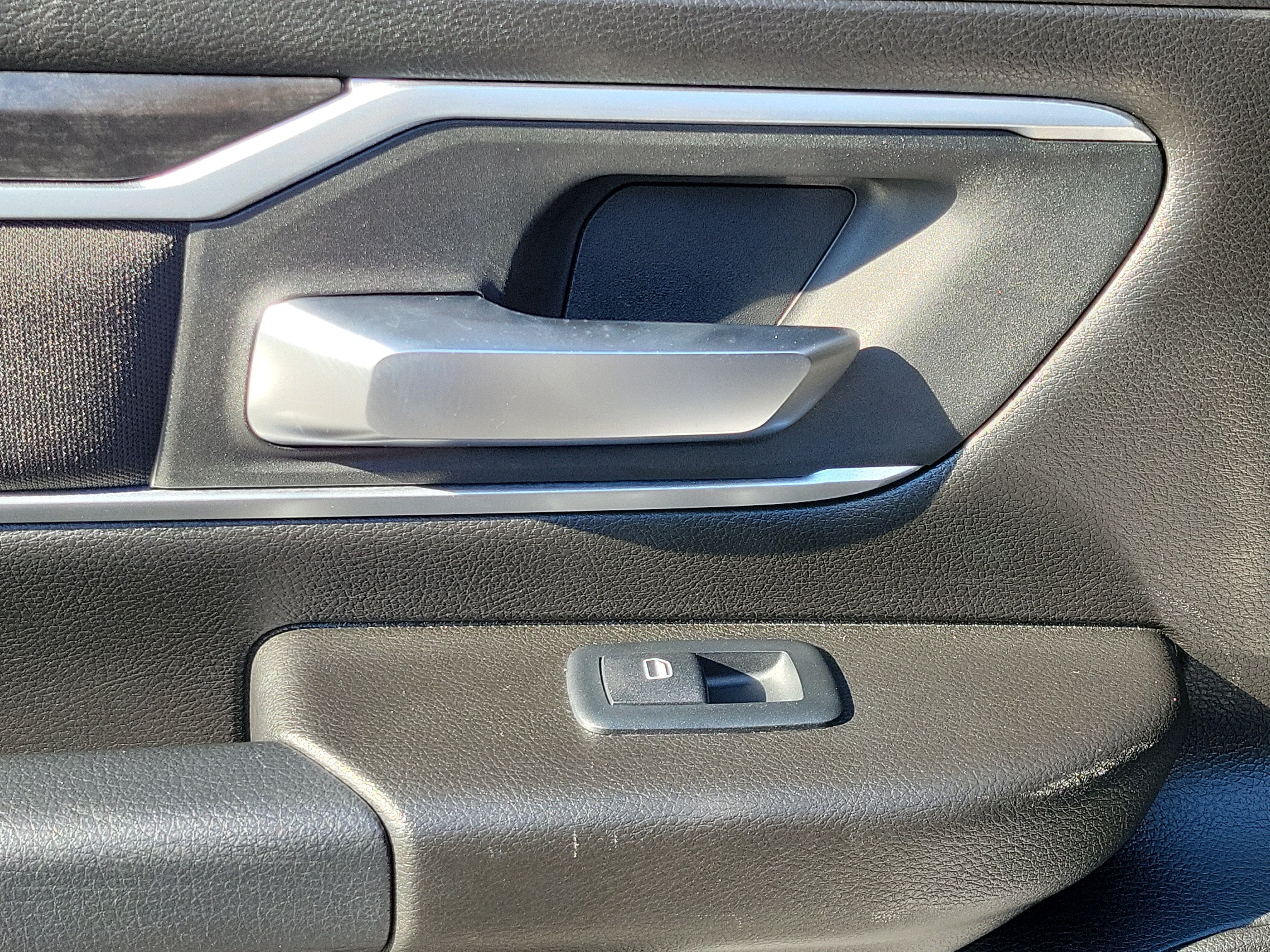Used 2023 RAM 1500 Big Horn RWD image 14