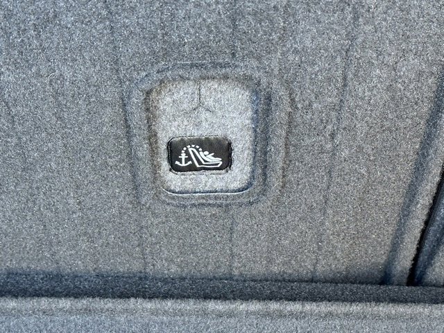 Certified 2023 Nissan Rogue SV w/ SV Premium Package image 18