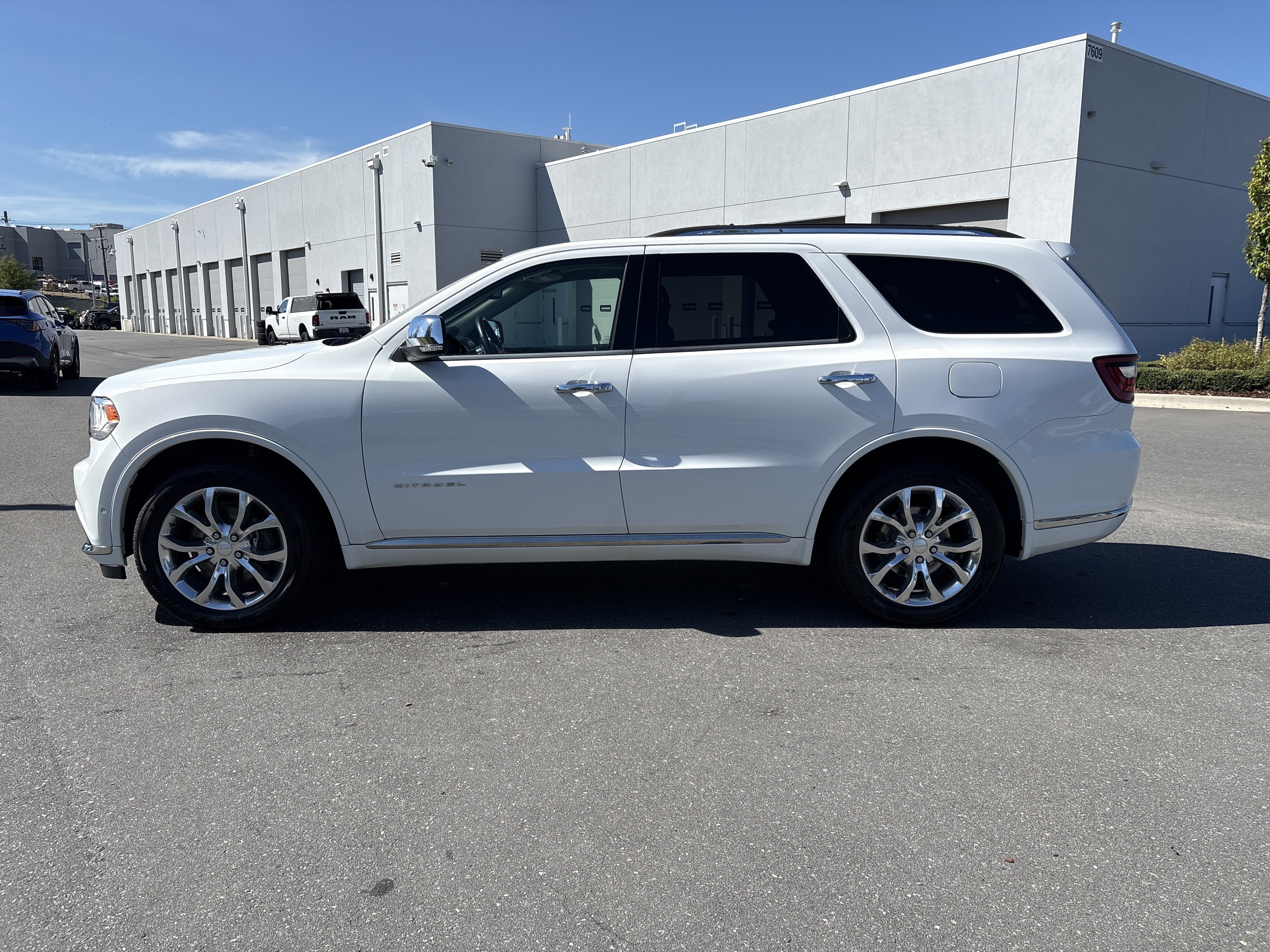 Used 2018 Dodge Durango Citadel w/ Technology Group AWD/4WD image 6