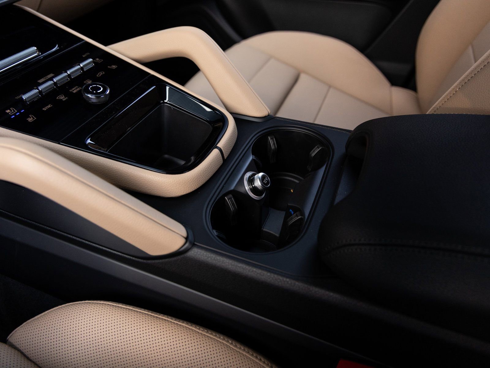 Certified 2026 Porsche Cayenne E-Hybrid image 19