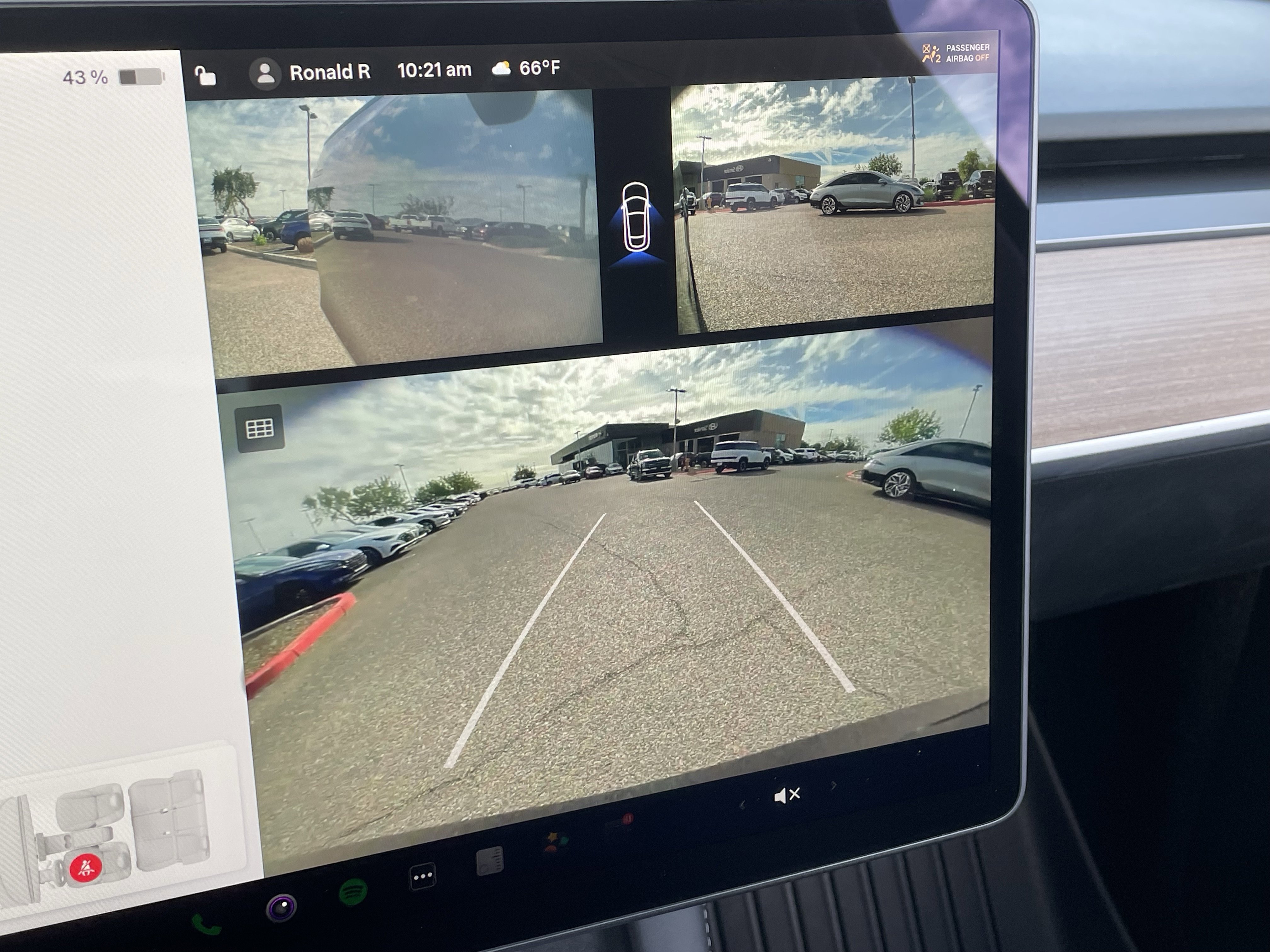 Used 2025 Tesla Model Y Long Range image 29