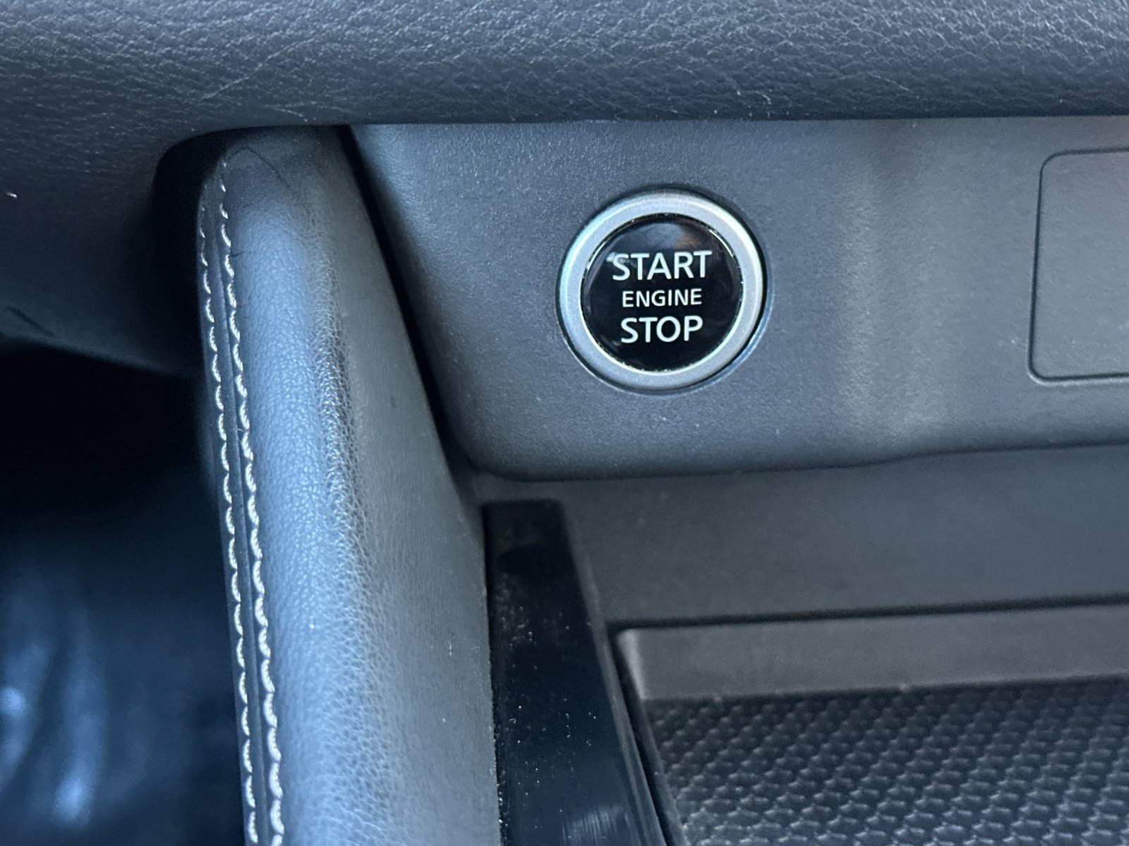 Used 2021 Nissan Rogue SL w/ Premium Package FWD image 25