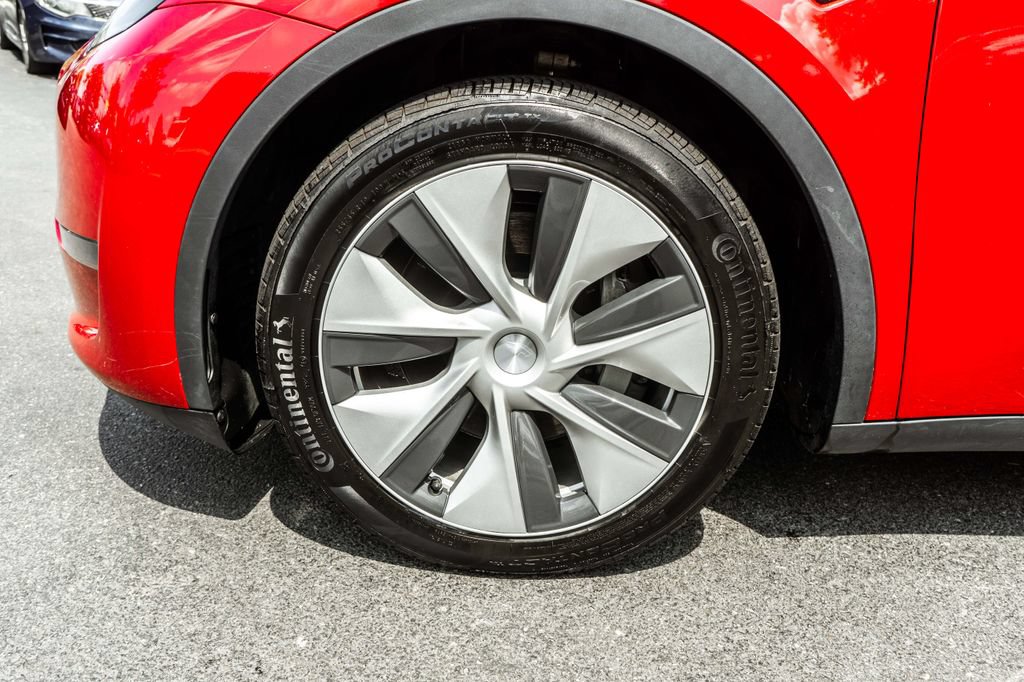 Used 2023 Tesla Model Y Long Range AWD/4WD image 30
