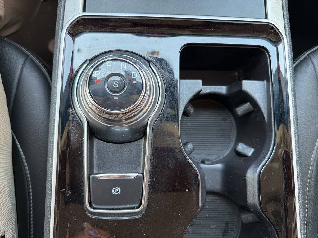 Used 2020 Ford Edge SEL w/ Convenience Package image 18