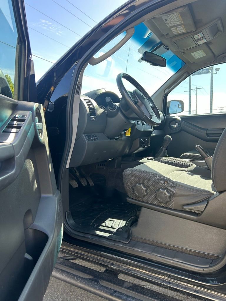 Used 2011 Nissan Xterra PRO-4X AWD/4WD image 14