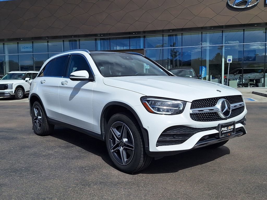 Used 2022 Mercedes-Benz GLC 300 4MATIC image 1
