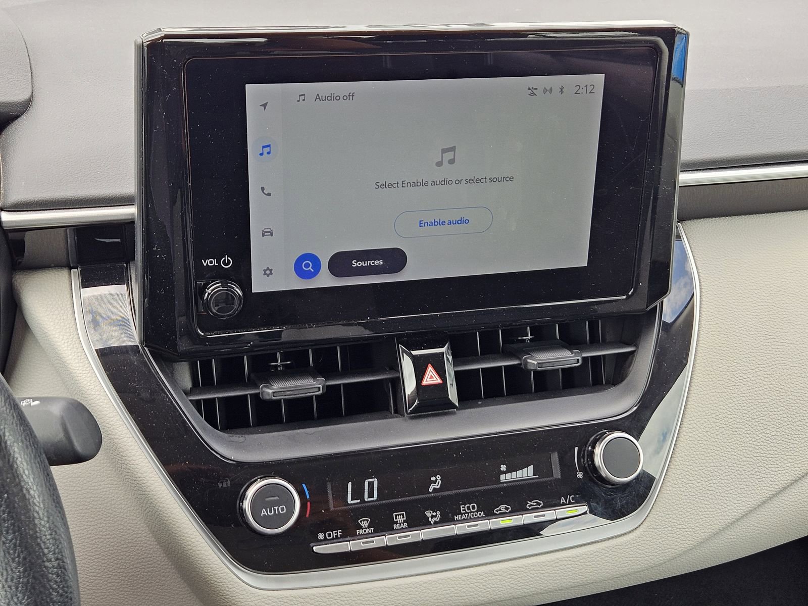 Used 2024 Toyota Corolla LE FWD image 19